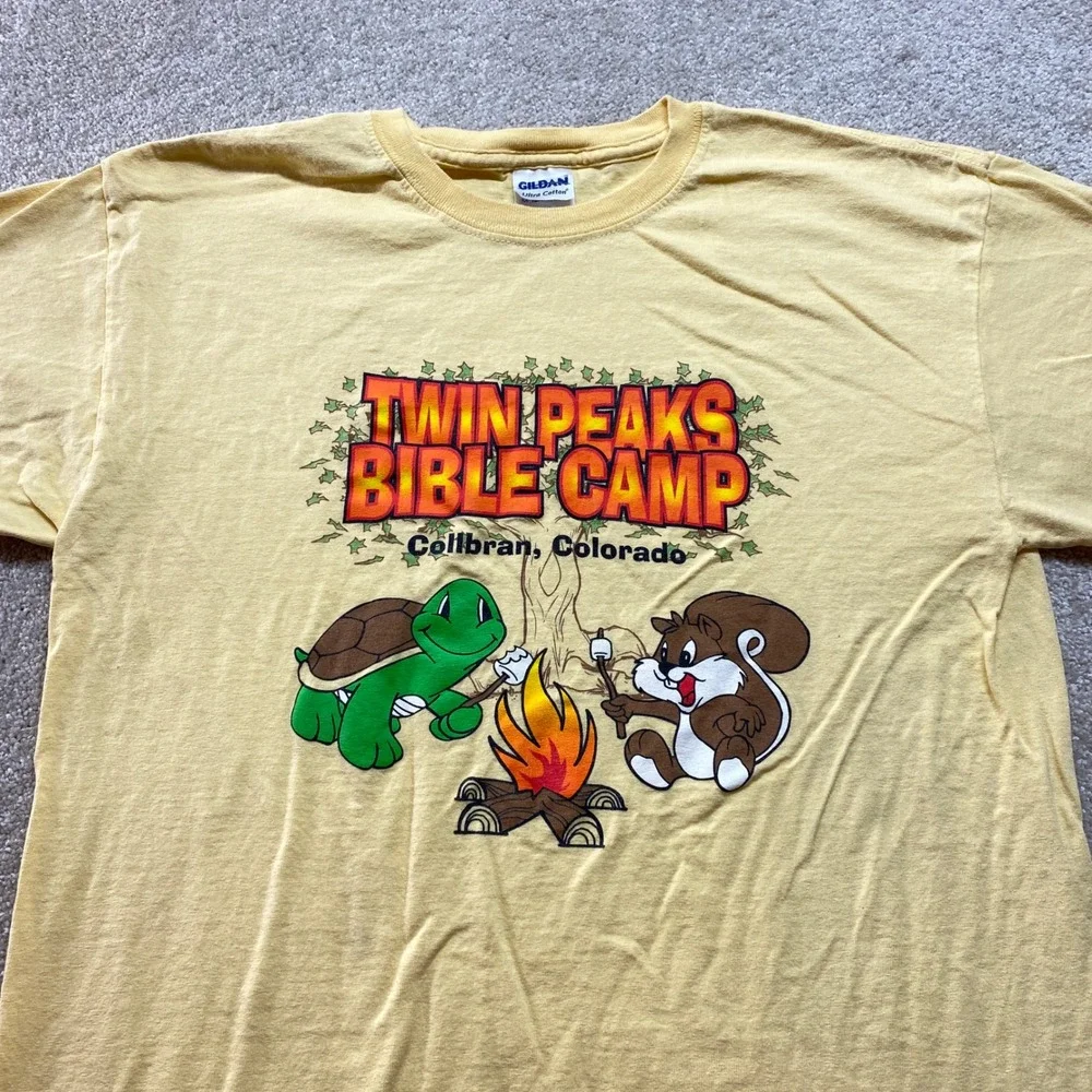 Gildan Ultra Cotton Twin Peaks Bible Camp‎ Shirt Kids Medium Yellow Graphic Tee